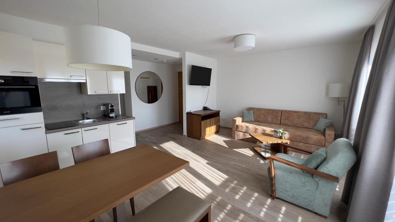Apartmenthotel 'S Mitterndorf Traunkirchen Exterior photo